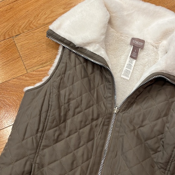 Chicos quilted faux fur lined vest - Picture 2 of 7